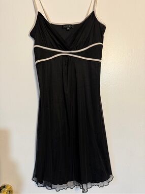 overall dress maxi Issa Tulle *SHIPPING DETAILS IN DESCRIPTION!* Seasonal Shoe Size:13.5 Style it with a Versace Dress Met Gala